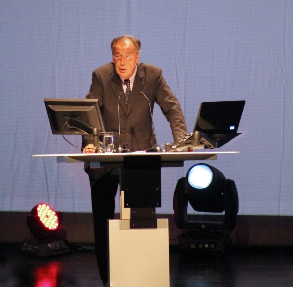 Hans Jörg Manstein bei der Eröffnungsrede der Medientage 2010 / Foto:Medieninsider.at/Arik Kofranek
